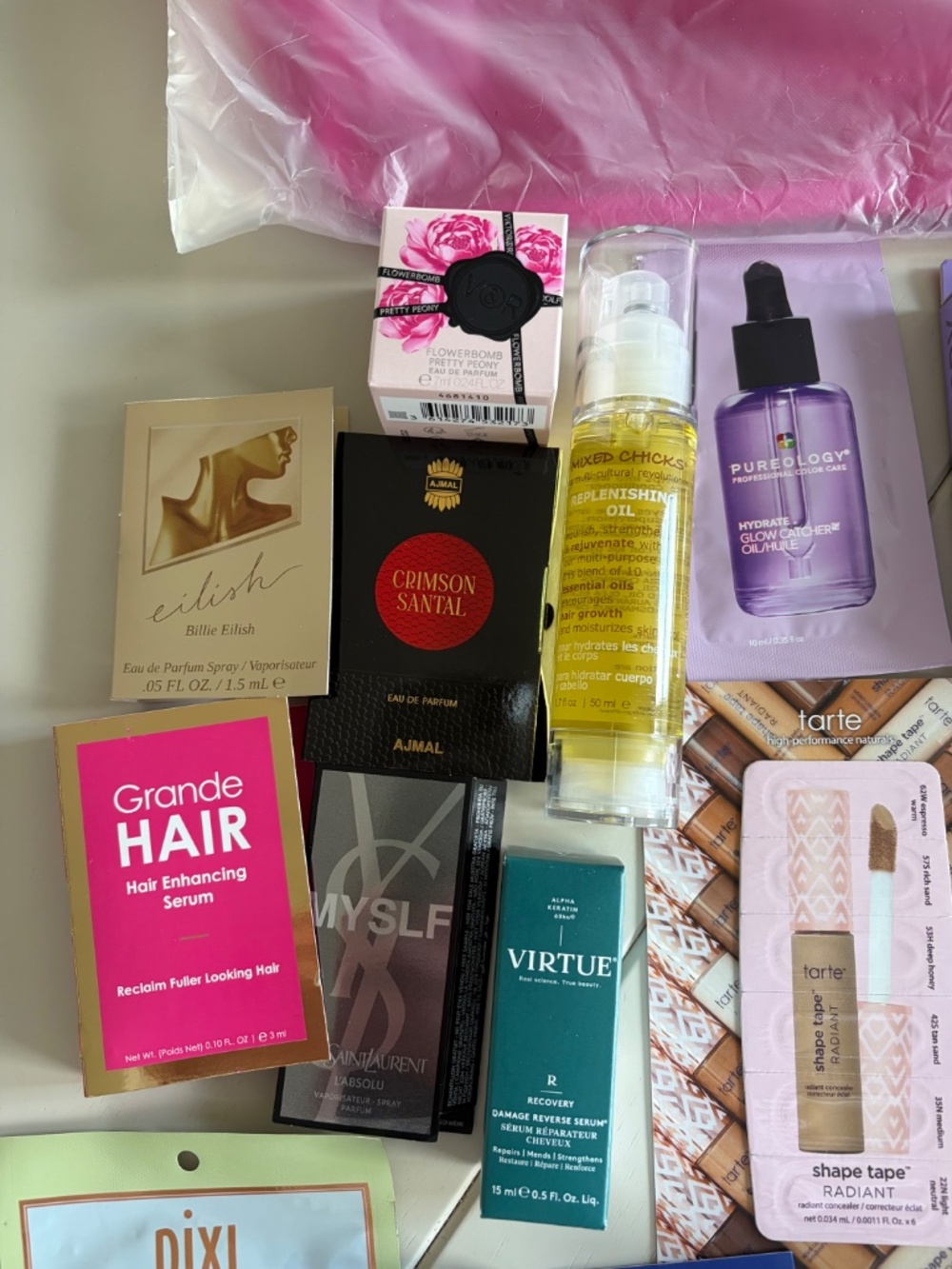 Ulta Beauty pink make up tote bag with 28 samples/minis - Picture 3 of 6
